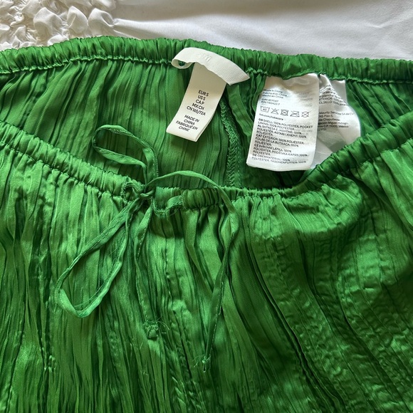 Bright Green, H&M Smocked Straight Leg Pant - Picture 3 of 3
